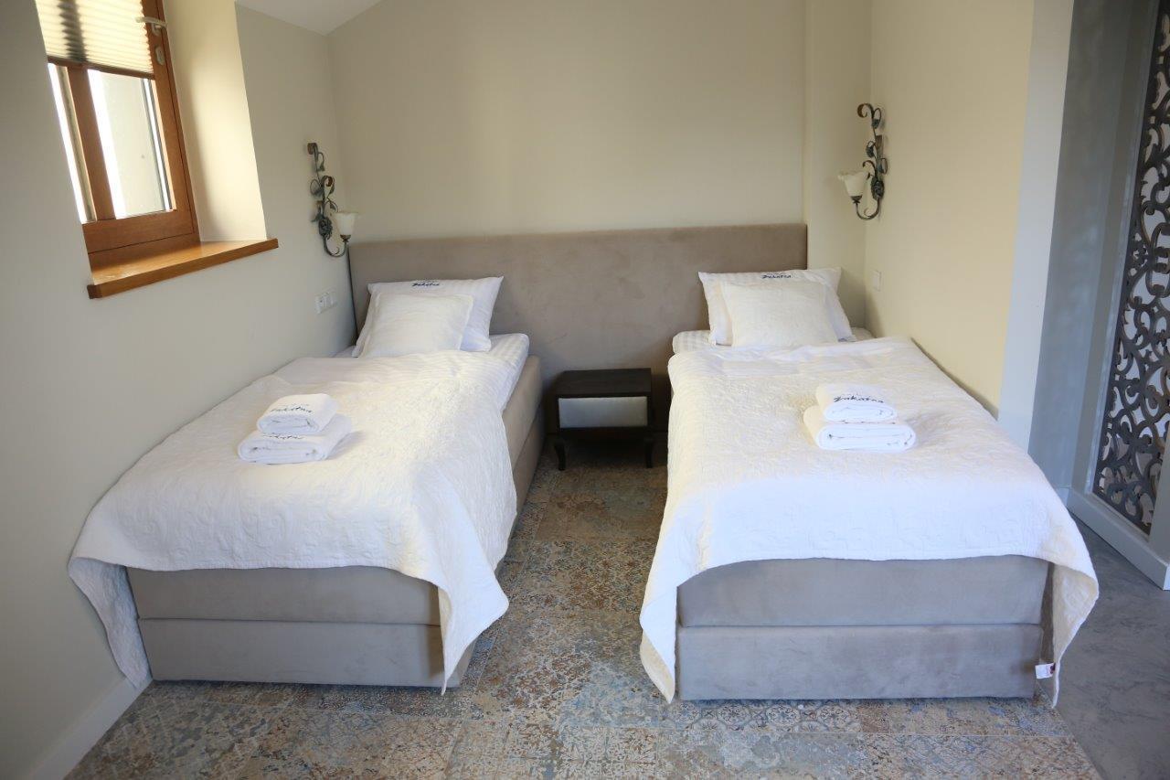 Aparthotel Zakatna B&B Tarnow Exterior photo